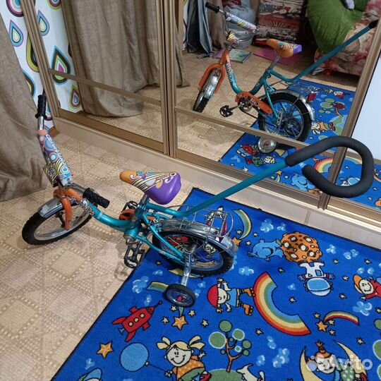 Детский велосипед с родительской ручкой