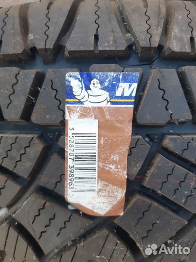 Michelin Latitude Cross 215/65 R16 102H