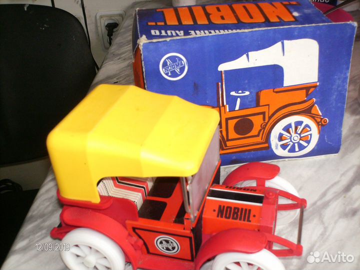 Древний жестяной автомобиль И другие СССР