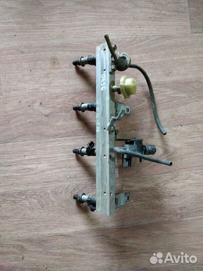 Рейка топливная (рампа) Honda Accord (CF, CG) VI