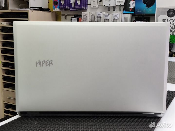 Мощный hiper i3-1115G4 8/256Gb SSD Intel UHD