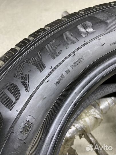 Goodyear EfficientGrip Cargo 205/65 R16C