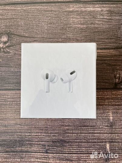 AirPods Pro; 3; 2 Luxe