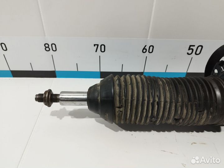 Амортизатор передний Polo (HB) 2009 цена за 1