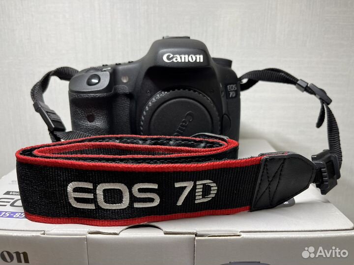Фотоаппарат Canon EOS 7D (пробег 22445) идеал