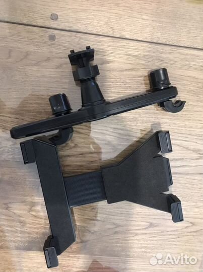 Крепеж для iPad в автомобиль новый