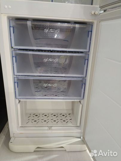 Холодильник Бирюса