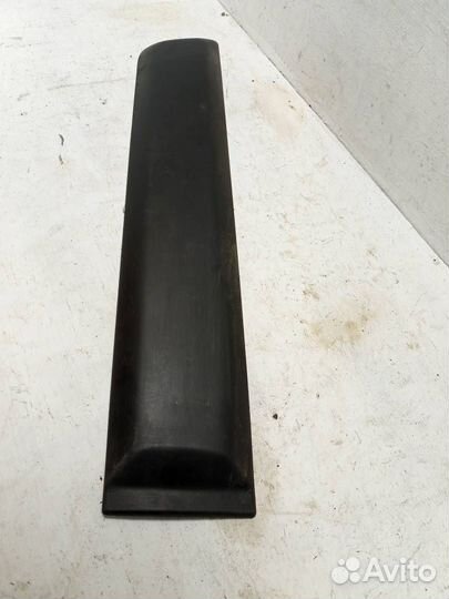 Накладка двери передней левой