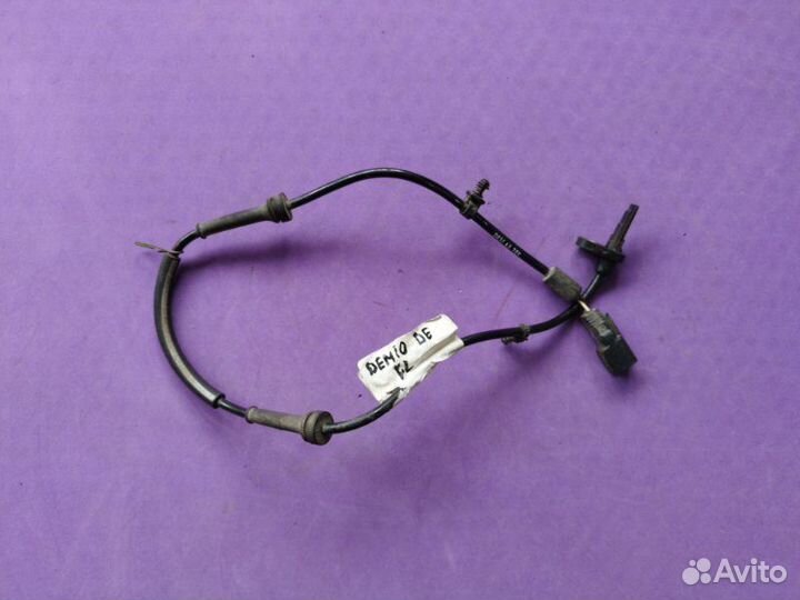 Датчик абс abs передний левый Mazda Demio DE