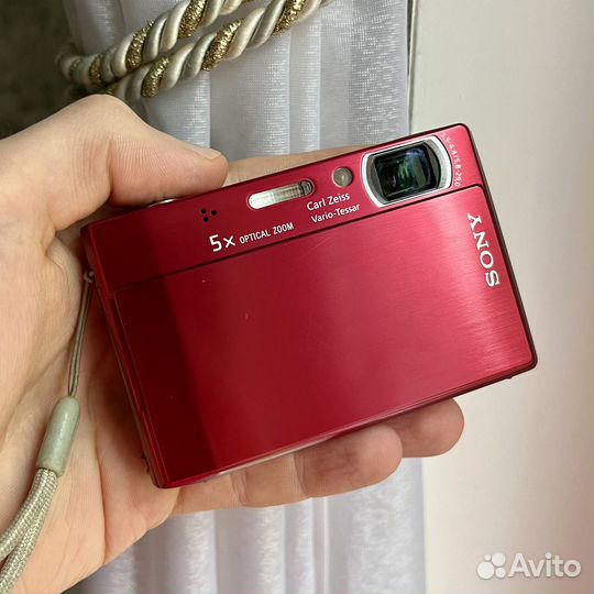 Компактная камера Sony, Nikon