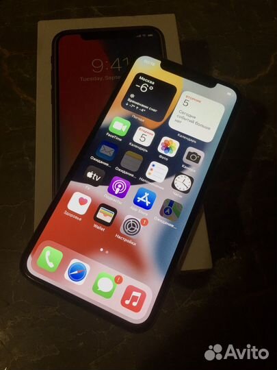iPhone X, 64 ГБ