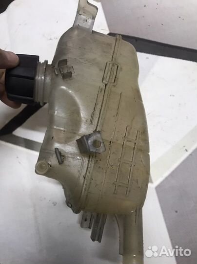 Рено Флюенс расширительный бачок