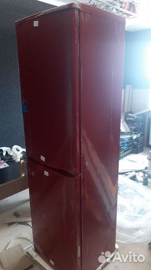 Холодильник Атлант Atlant XM 6025-030 красный