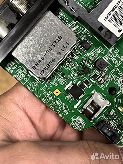 Телевизор Samsung UE40M5000AU в разбор