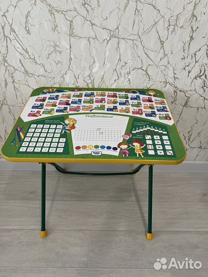 Детский стол