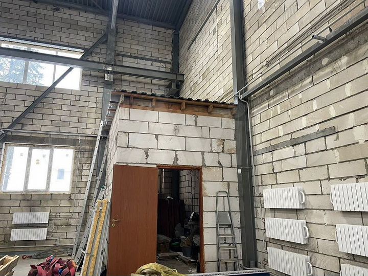 Склад, 1300 м²
