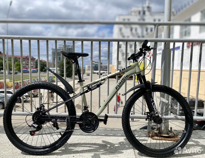 Велосипед горный колеса 26 дюймов Fuhsi двухподвес
