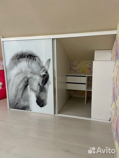 Встраиваемый шкаф