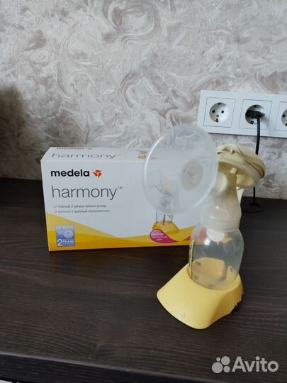 Молокоотсос medela ручной