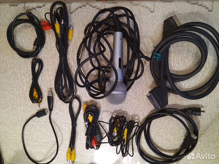 Микрофоны, радио микрофон и кабели
