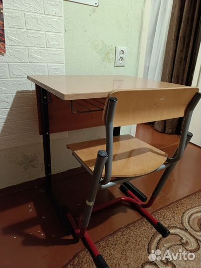 Растущий Письменный стол для школьника и стул