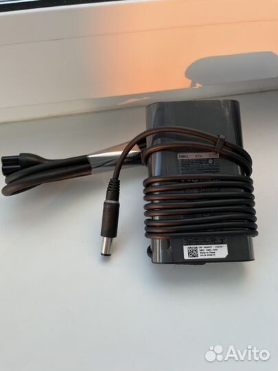 Новое Зарядное устройство для ноутбука dell
