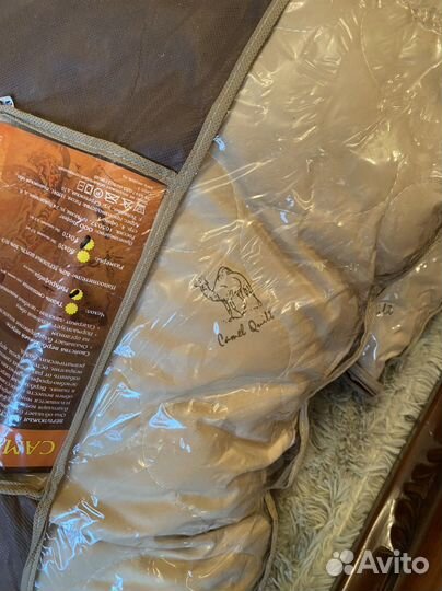 Подушки из верблюжьей шерсти 70x70см