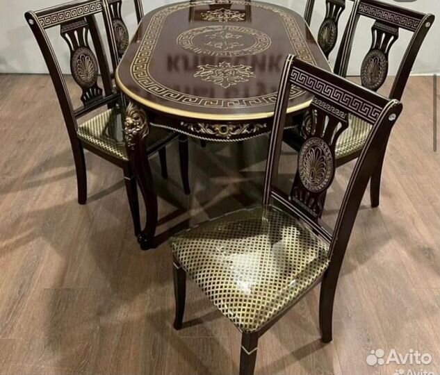 Стул Версаче, Жаккард