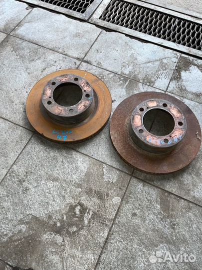 Диск тормозной передний Toyota Land Cruiser 200