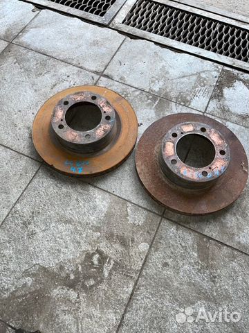 Диск тормозной передний Toyota Land Cruiser 200