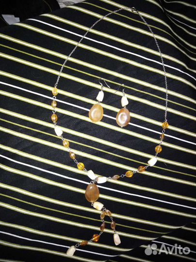 Бусы, янтарь