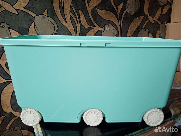 Ящик для игрушек на колесах