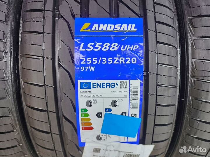 Landsail LS588 UHP 255/35 R20