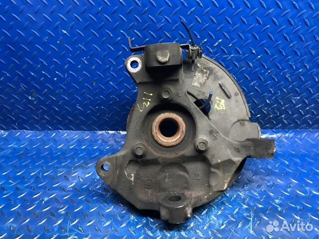 Кулак ступица передний левый Cadillac Escalade 3