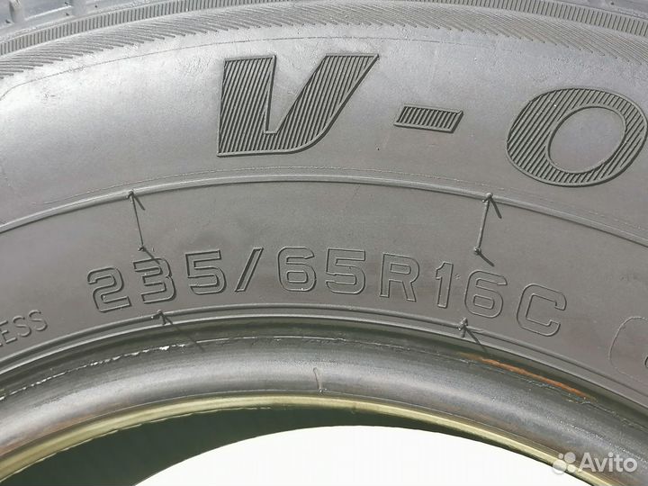 Ovation V-02 235/65 R16C