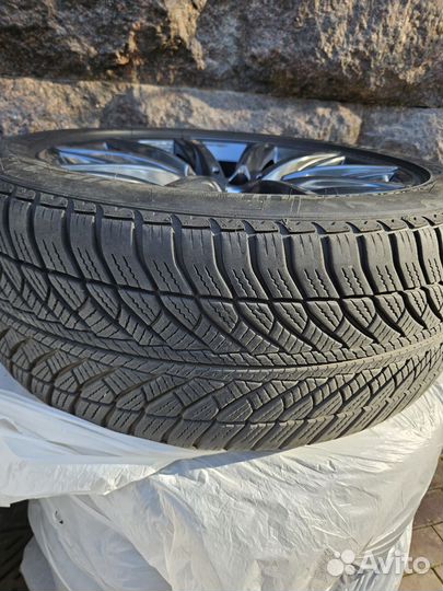 Комплект зимней резины BMW 5 серии