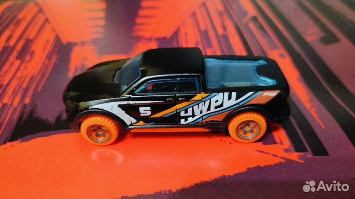 Hot wheels 2-tuff