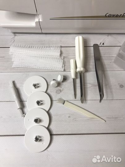 Распошивальная машина Janome Cover Pro 2