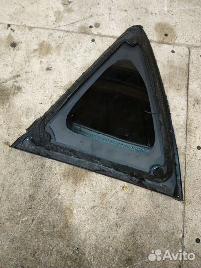 Стекло заднее правое (Geely Emgrand X7)