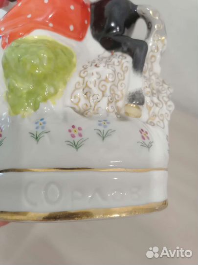 Фарфоровые статуэтки