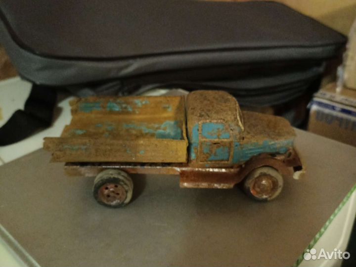 Игрушки из СССР машинки