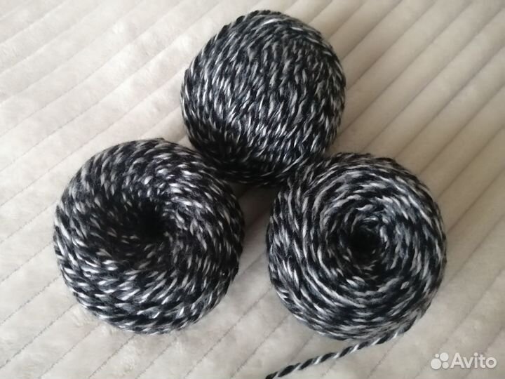 Пряжа для вязания шерсть три цвета