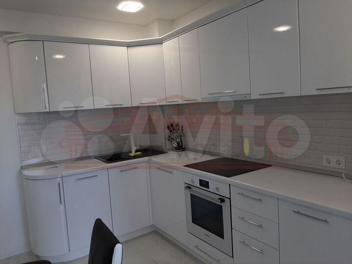 2-к. квартира, 70 м², 7/19 эт.