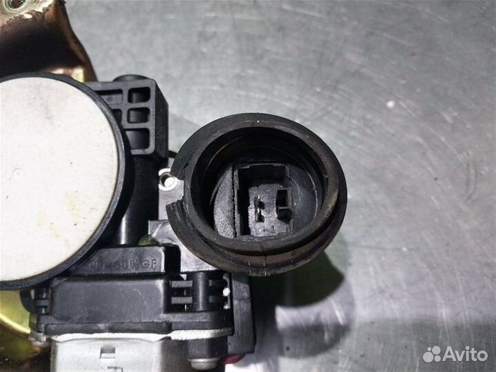 Стеклоподъёмник передний правый Byd F3 седан