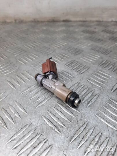 Форсунка Lexus Is200 седан 2.0 1GFE 2004