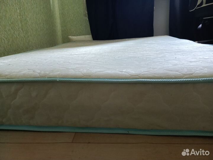 Матрас 140х200 пружинный