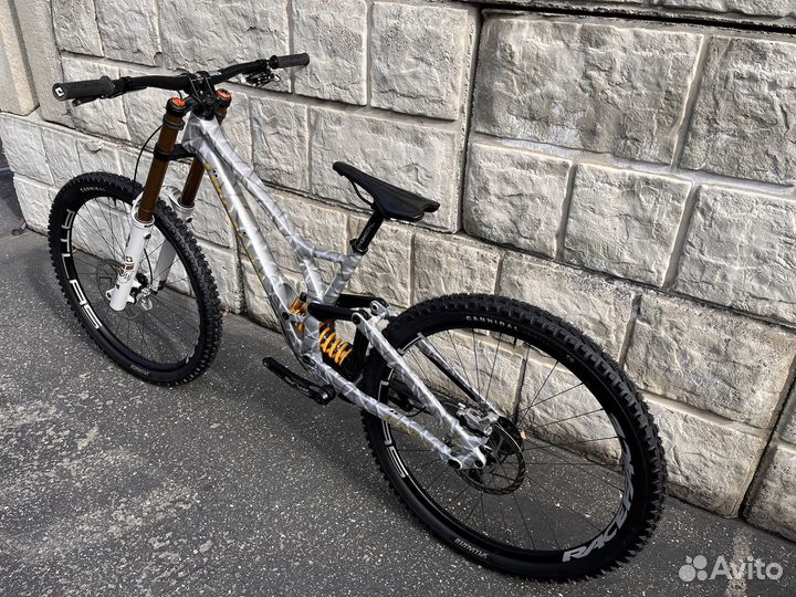 Велосипед Specialized Demo 29 Custom (L, 2024)