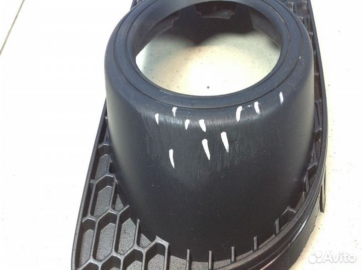 Решетка в бампер правая VW tiguan 2011 5N0853666E