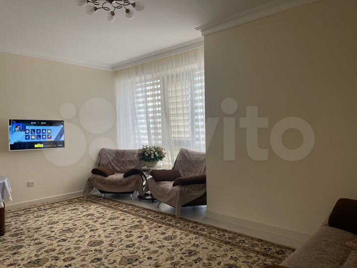 2-к. квартира, 75 м², 2/16 эт.