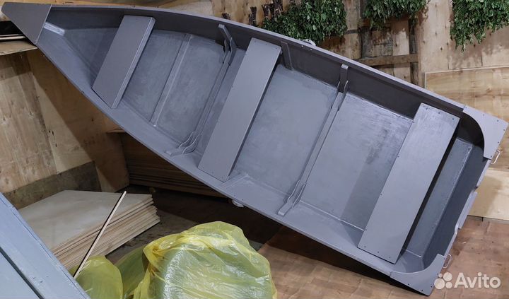 Лодки готовые фанерные крашеные